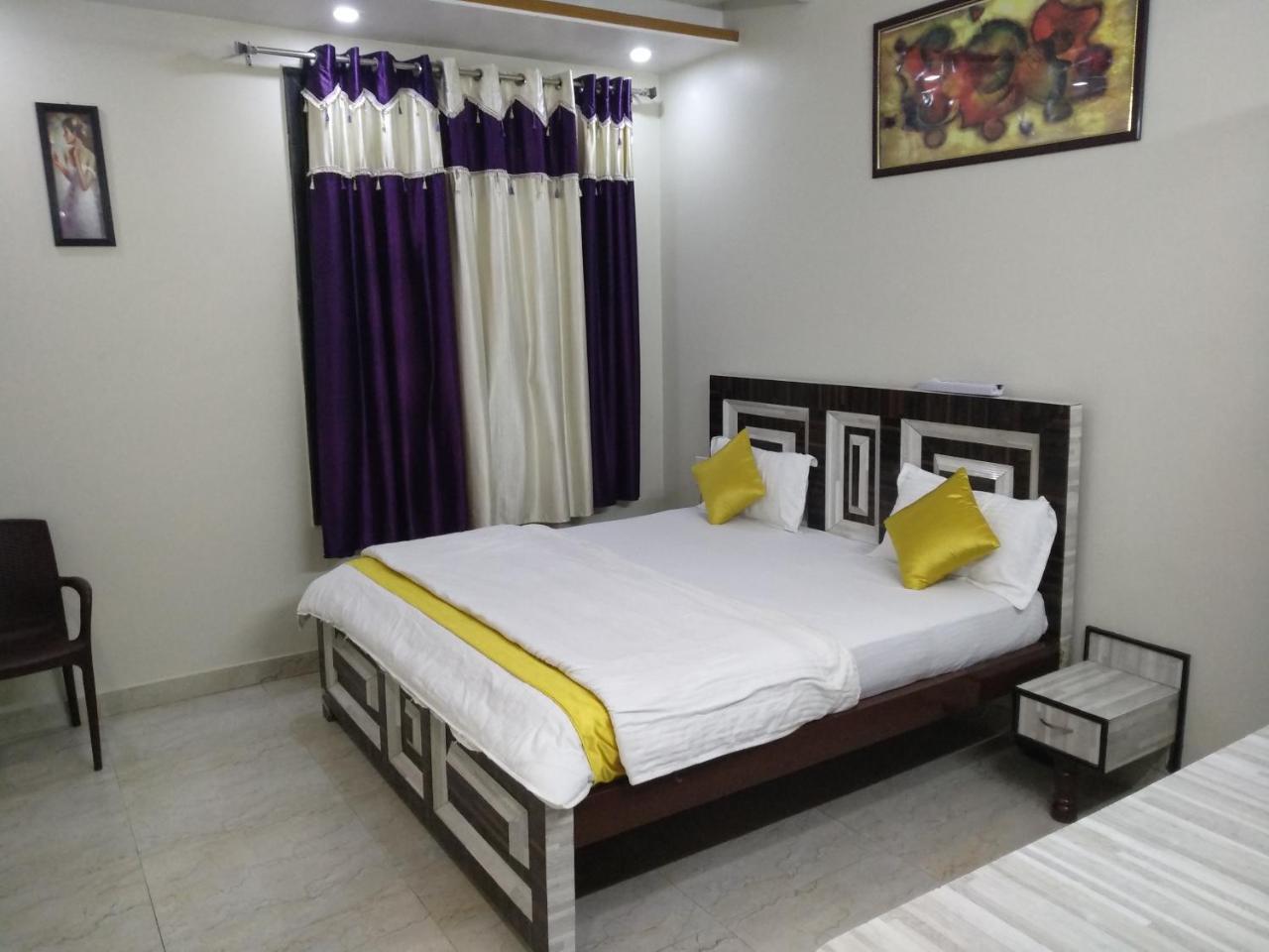 Hotel Rb Palace Dhaulpur Екстер'єр фото