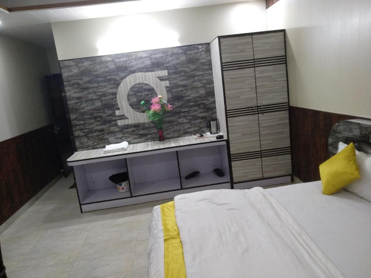 Hotel Rb Palace Dhaulpur Екстер'єр фото