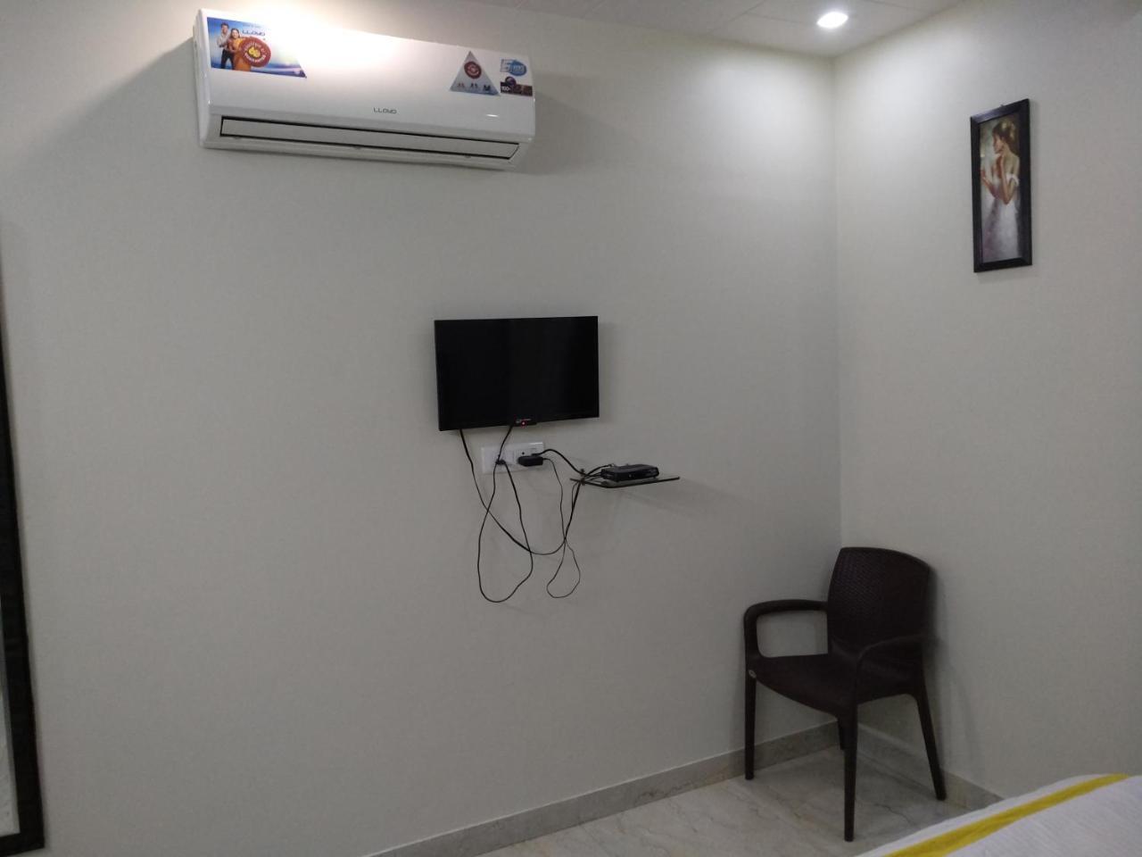 Hotel Rb Palace Dhaulpur Екстер'єр фото