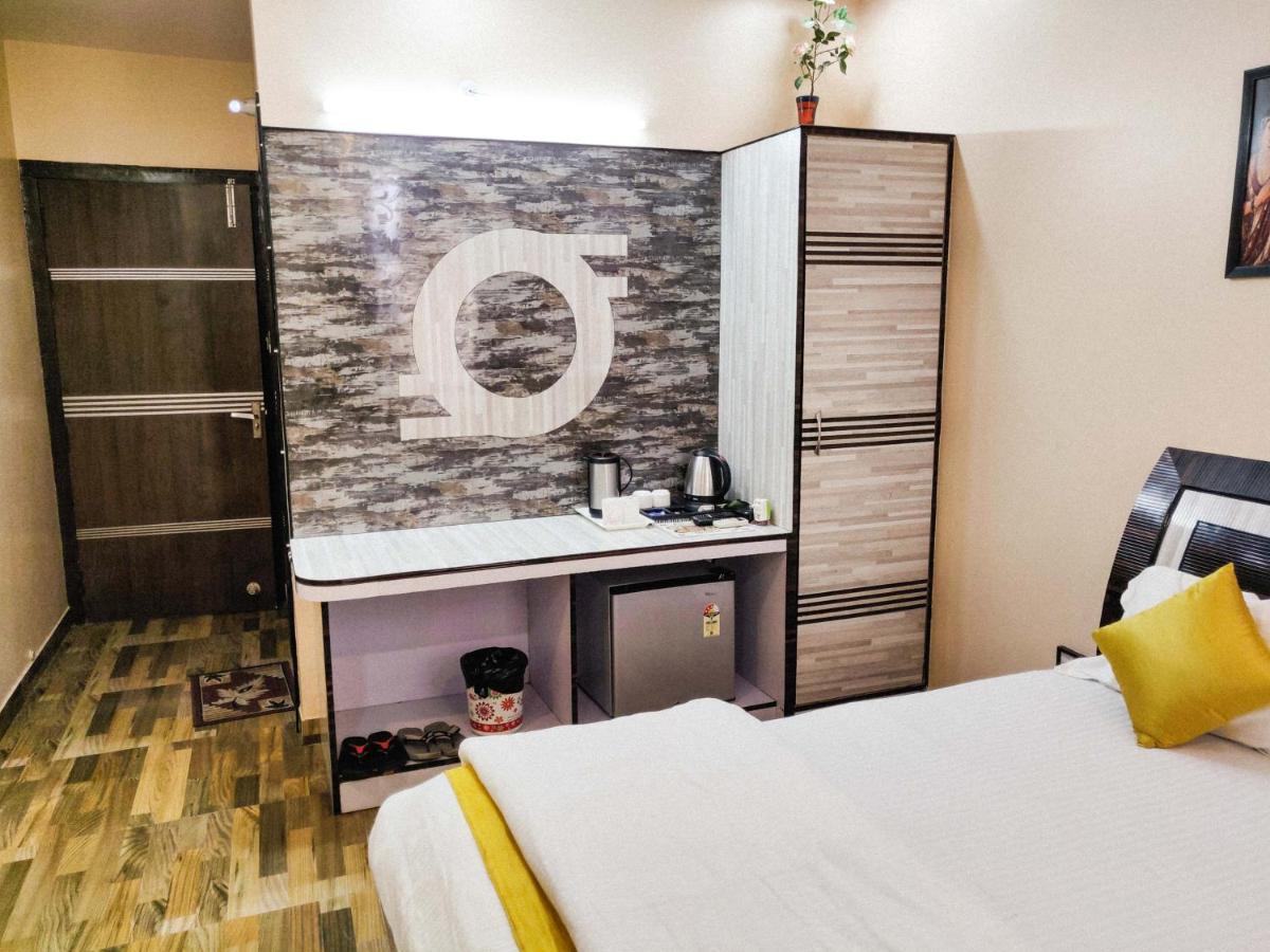 Hotel Rb Palace Dhaulpur Екстер'єр фото
