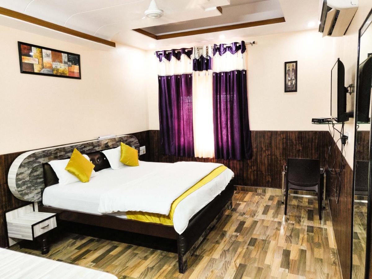 Hotel Rb Palace Dhaulpur Екстер'єр фото