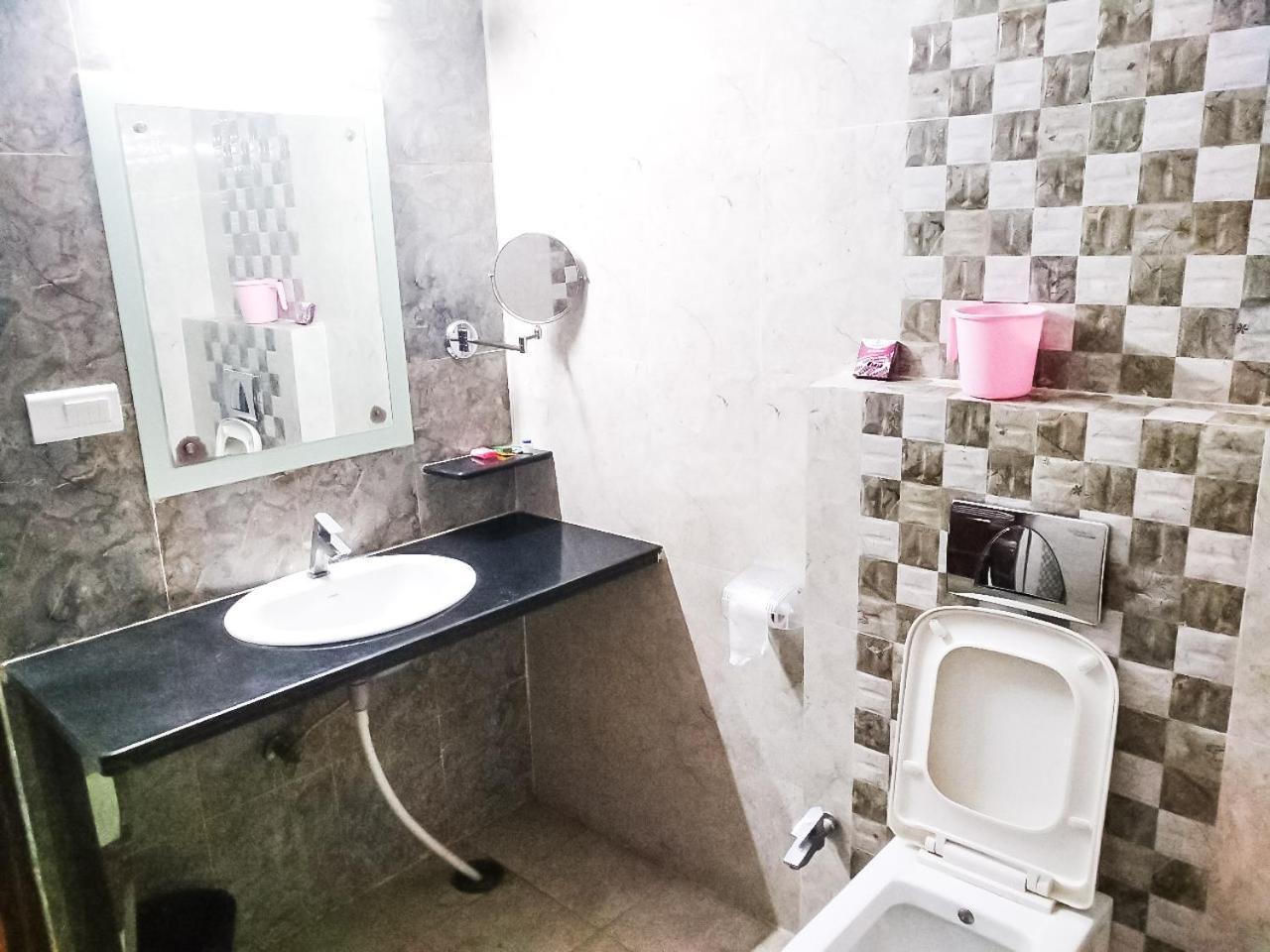 Hotel Rb Palace Dhaulpur Екстер'єр фото