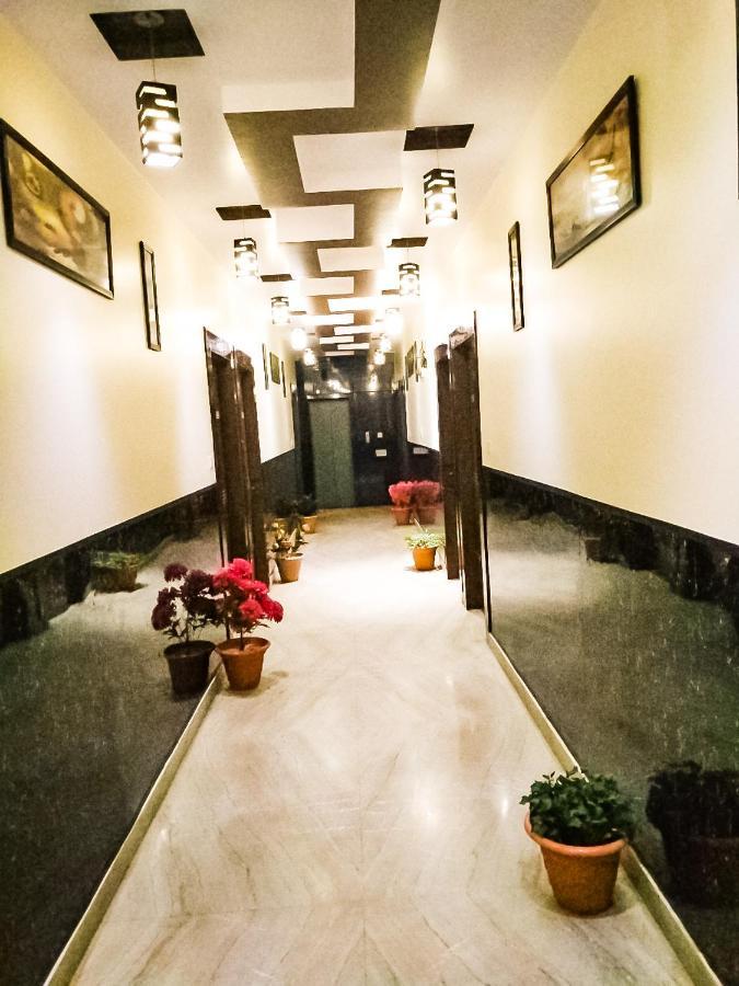 Hotel Rb Palace Dhaulpur Екстер'єр фото